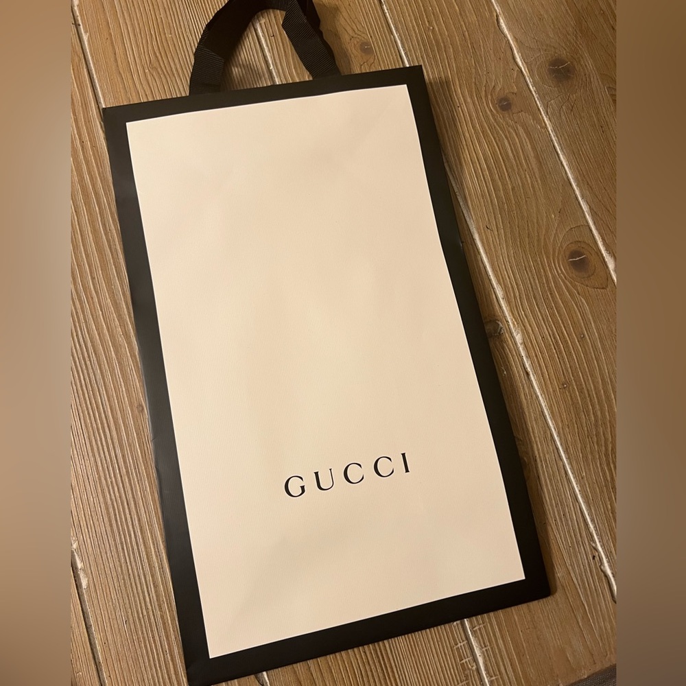 GUCCI SHOPPING GIFT BAG